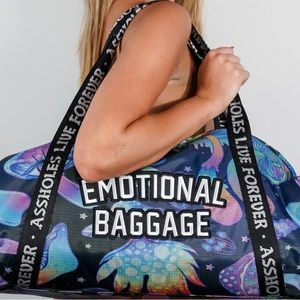 ALF - Brand new! MULTICOLOR MUSHROOM PRINTED STRAP LINED DUFFLE BAG